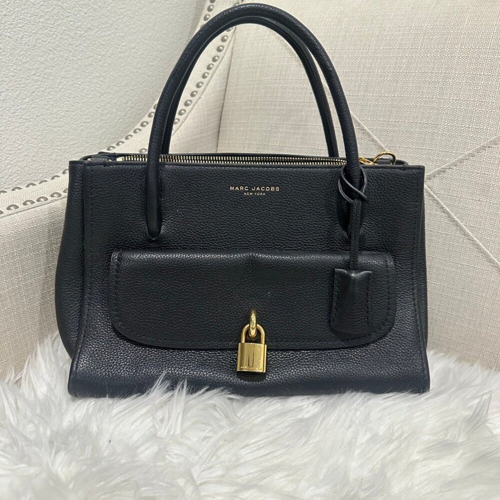 Like New- MARC JACOBS Color Black Leather Satchel